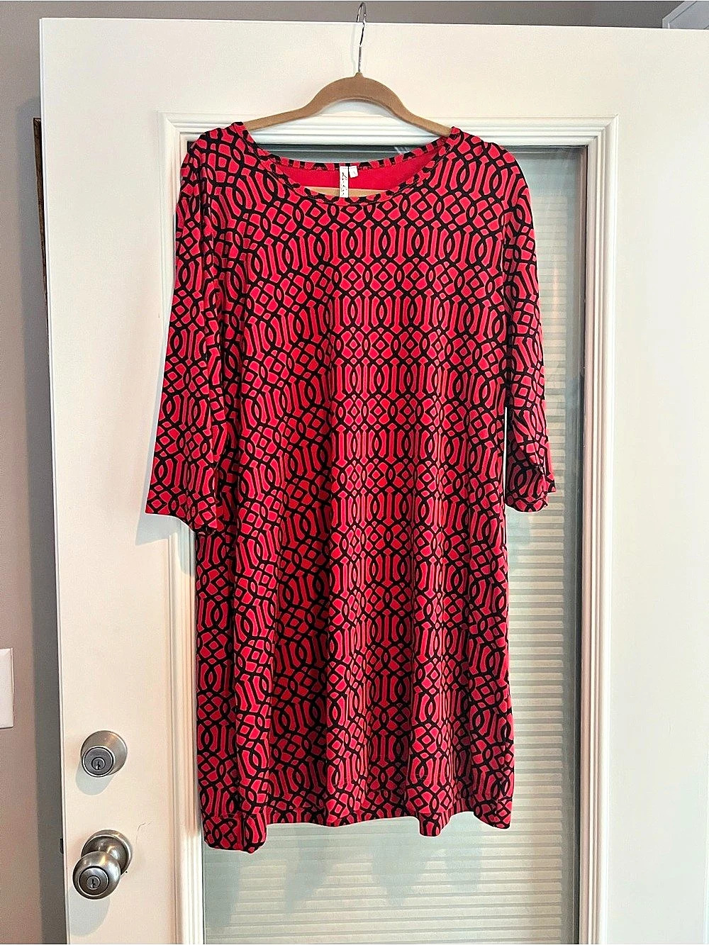 Lulu B Geometric Mini Dress in Ref & Black Size 1X Like New